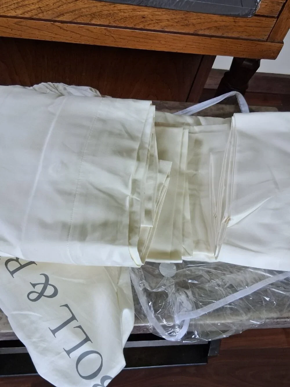Boll & Branch Signature Hemmed Cream KING Organic Cotton Duvet Cover & Shams Set